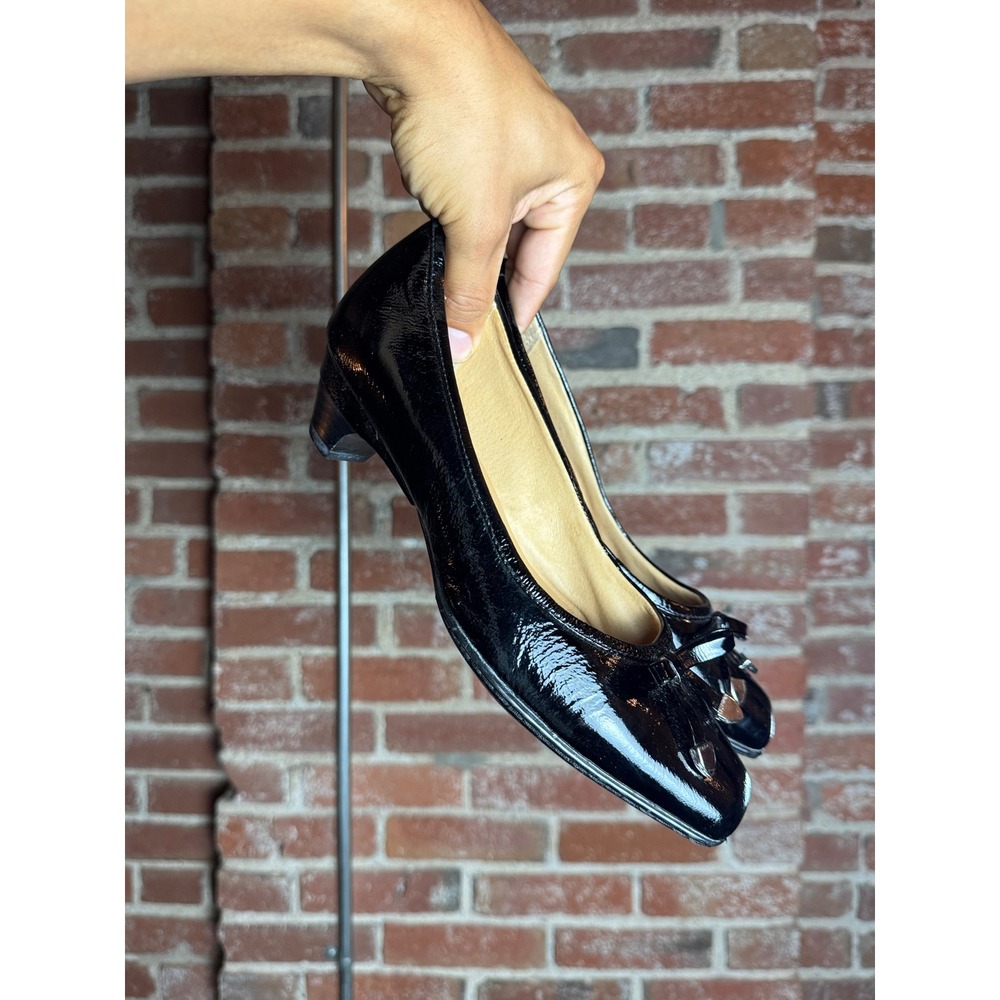Sofft Women Black Patent Leather Square Toe Bow Pumps Low Block Heel Size 8.5 WW